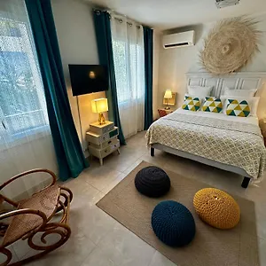 72 M2 Confort Et Calme Options Baby Bébé Appartement Cassis